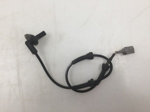 Aizmugurējais ABS sensors - 47900EQ010