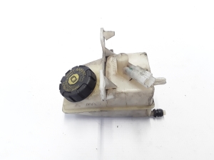   Brake fluid reservoir  - 8200021398 