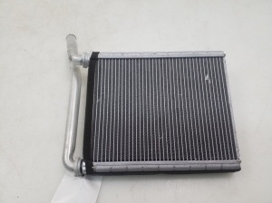   Interior shoulder radiator 