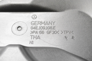 Volkswagen Golf VII (2012–2026) Zahnriemenabdeckung 04E109108E - 2