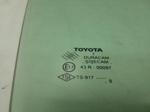 TOYOTA Auris E15 (2006–2012) Esiukse klaas 6810102230 - 2
