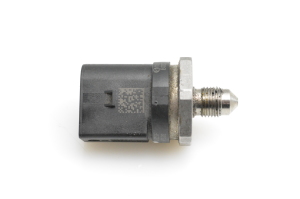  High pressure fuel line sensor 