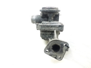  EGR valve 