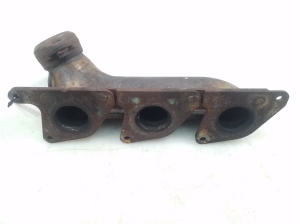   Exhaust manifold 