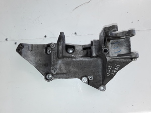 Alternator bracket - 8200115762