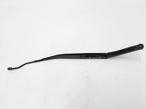  Windshield wiper blade 