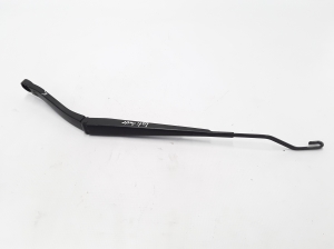  Windshield wiper blade 