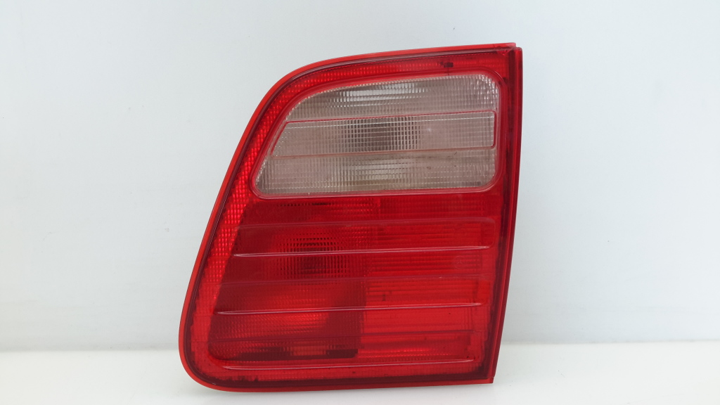 MERCEDES-BENZ E-Class W210 (1995-2002) Right Side Tailgate Taillight A2108202464 20974966