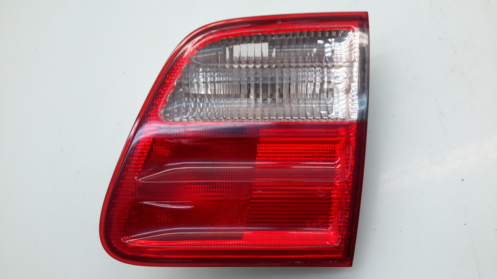MERCEDES-BENZ E-Class W210 (1995-2002) Right Side Tailgate Taillight A2108206264 20974965