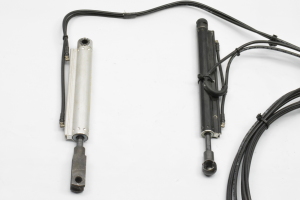 BMW 1 SERIES E88 (2007–2013) Katuse tõstesilinder M596400 - 2