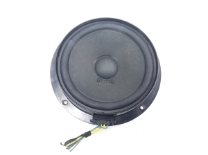   Rear side door speaker 