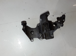 RENAULT Laguna I (1993–2001) Lichtmaschinenhalter 7700113574 - 2