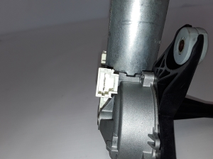  Rear wiper motor 