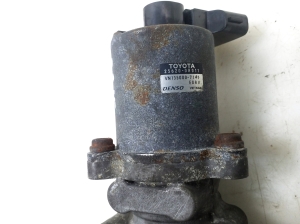  EGR valve 