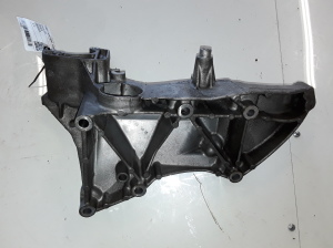 RENAULT Laguna II (2001–2007) Alternator bracket 8200183234 - 2