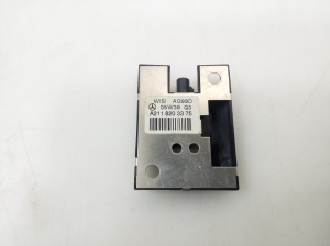 Mercedes Benz R-Class 251 (2006–2017) Sonstiges Teil der Audioanlage A2118203375 - 3
