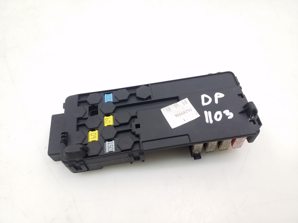 MERCEDES-BENZ R-Class W251 (2005-2017) Fuse box A2115452601 21002833