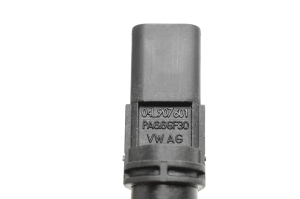 AUDI A4 B9 (2015–2026) Crankshaft position sensor 04L907601 - 2