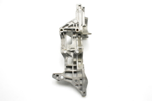 AUDI A4 B9 (2015–2026) Support d’alternateur 04L903143D - 3