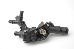 Mercedes Benz B-Class 246 (2011–2017) Kühlmittelthermostat 110602770R - 3