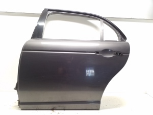   Tagumised küljeuksed ja nende osad  -  