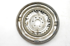  Clutch flywheel 