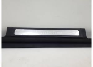 Mercedes Benz R-Class 251 (2006–2017) Inner sill trim A25168001359051 - 3