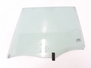 Rear side door glass - 8200846983