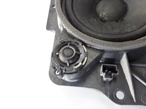 VOLVO C30 (2006–2013) Rear side door speaker 31252247 - 3