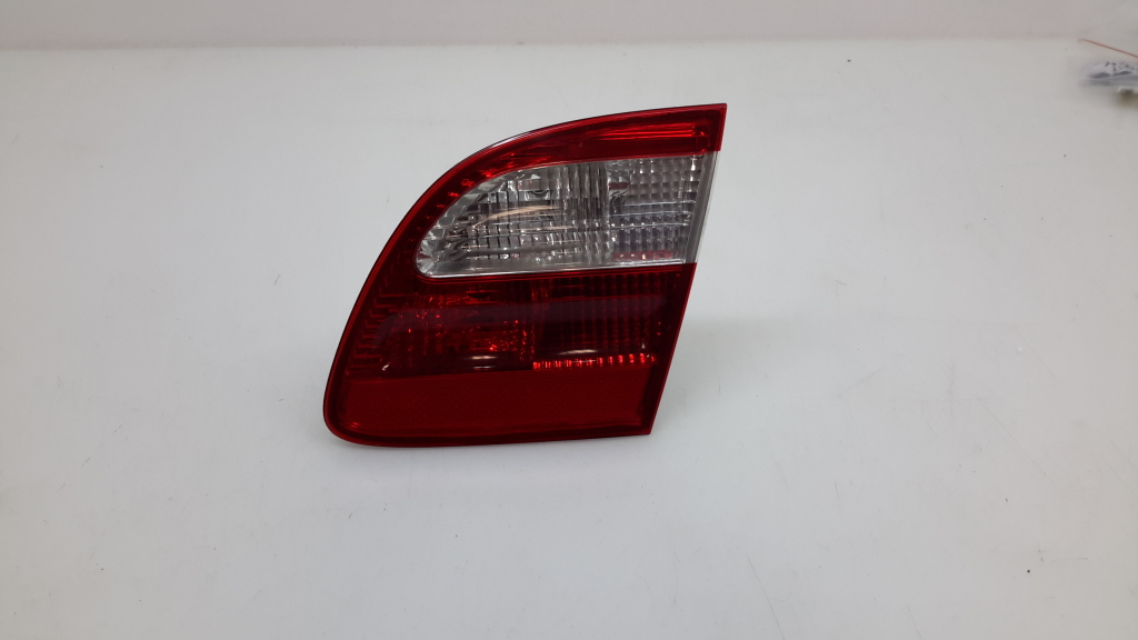 MERCEDES-BENZ E-Class W211/S211 (2002-2009) Aizmugurējais labais lukturis bagāžniekā A2118201464 20974948