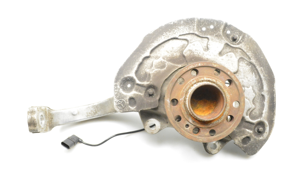Mercedes Benz C-Class 205 (2014–2021) Radnabe Vorderrad A2052200 Mercedes Benz C-Class 205 (2014–2021) Radnabe Vorderrad A2052200