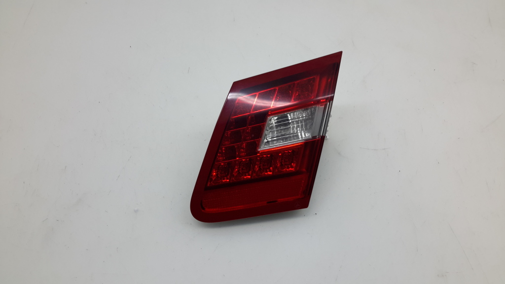 MERCEDES-BENZ E-Class W212/S212/C207/A207 (2009-2016) Right Side Tailgate Taillight A2128203264 20358604