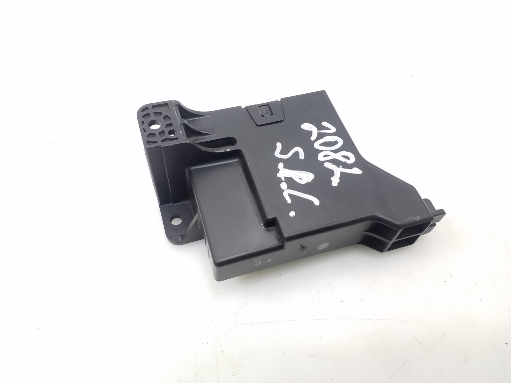 TOYOTA Verso 1 generation (2009-2015) Relays 886500F100 21003588