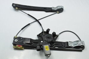 Front door window regulator and its parts - 918957102