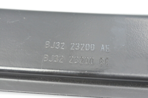 Land Rover Range Rover IV (2012–2026) Priekšējo durvju logu pacēlājs un tā daļas 918957102 - 3