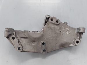 Motorhalter - 8200741758