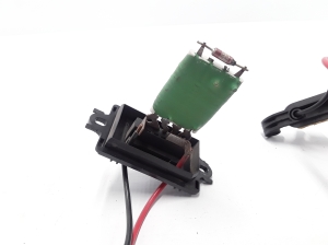 RENAULT Modus (2004–2012) Cabin shoulder motor resistance 7701209803 - 3