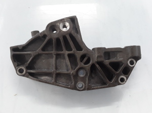 RENAULT Laguna III (2007–2015) Motorhalter 8201011432 - 2