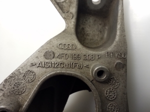 AUDI A4 B8 (2007–2016) Engine bracket 4F0199308P - 3