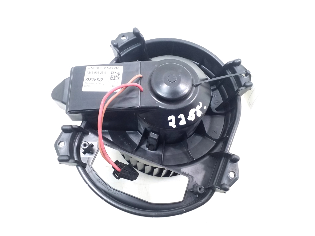 MERCEDES-BENZ A-Class W176 (2012-2018) Fűtésventilátor A2469062501 21003522