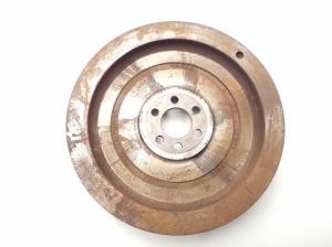  Clutch flywheel 