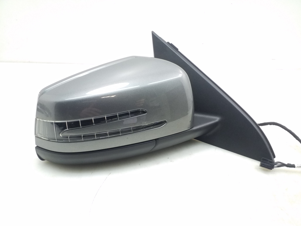 Used Mercedes Benz A-Class Side mirror and its details