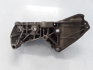 RENAULT Laguna III (2007–2015) Ģeneratora kronšteins 8200669494 - 2