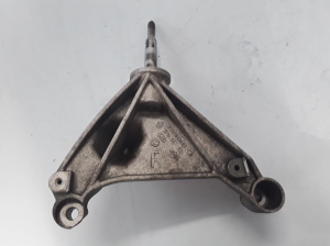 RENAULT Laguna II (2001–2007) Getriebehalter 8200013682