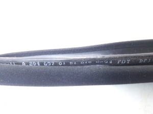  Rear side door sealing rubber 