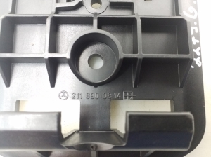 Mercedes Benz C-Class 204 (2007–2014) Sonstiger Halter A2118900814 - 2