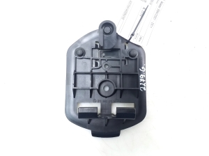 Sonstiger Halter - A2118900814