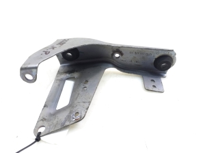 Mercedes Benz A-Class 176 (2012–2018) Other bracket A6450900041 - 2