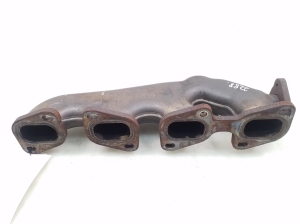   Exhaust manifold 