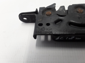  Engine cover lock 